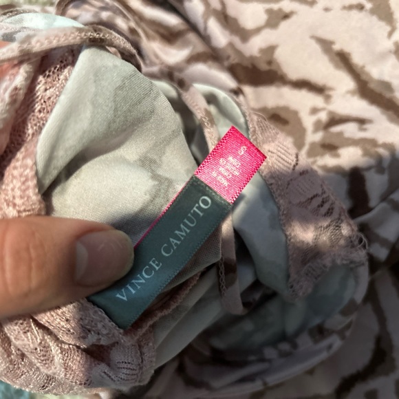 Vince Camuto nighty 🎀 - Picture 4 of 6